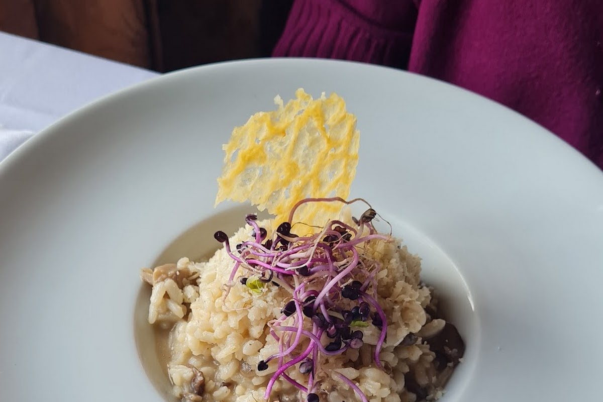 Zazu Bistro