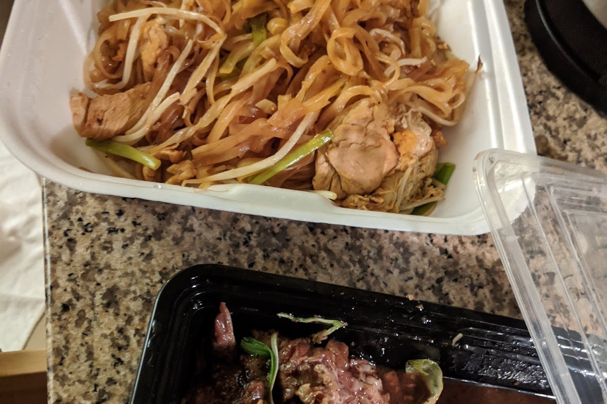Chan Dara Thai Cafe, Escondido, CA