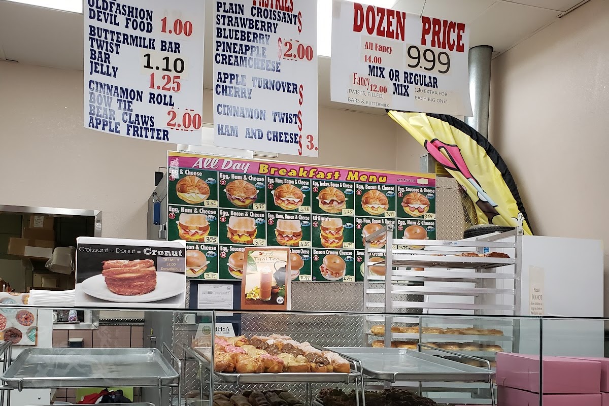 Donutlicious, Visalia, CA