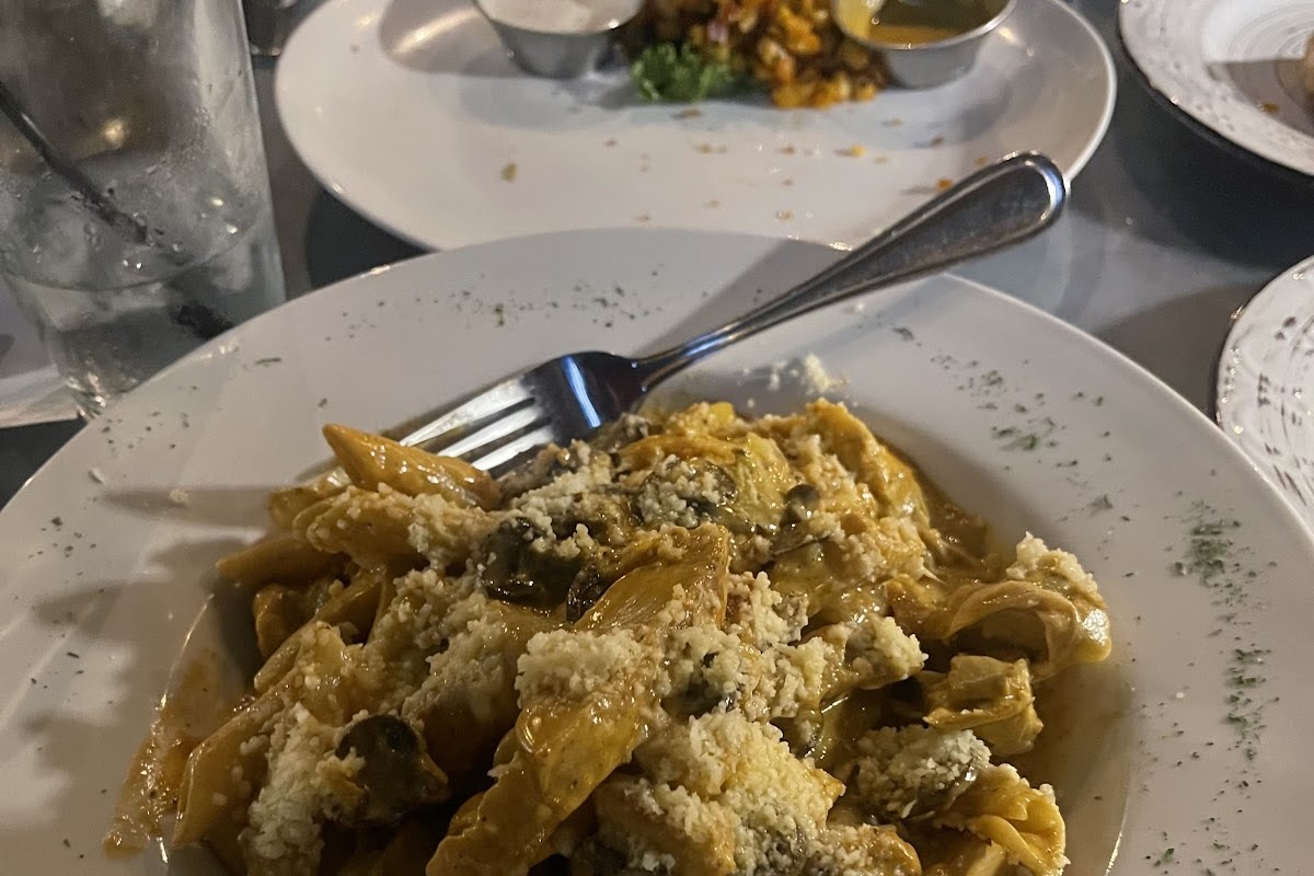 LOZA Kitchen & Bar, Ceres, CA