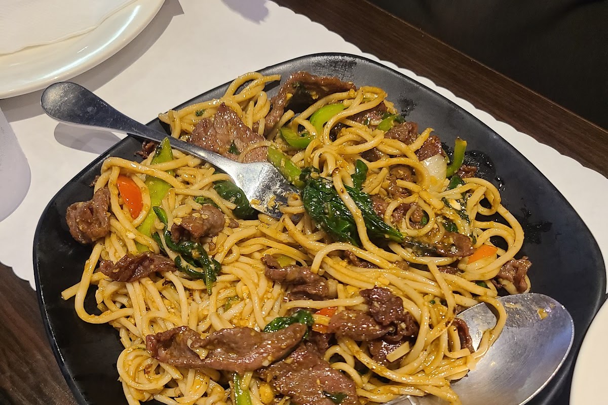 Lucky Kitchen Chinese Food
