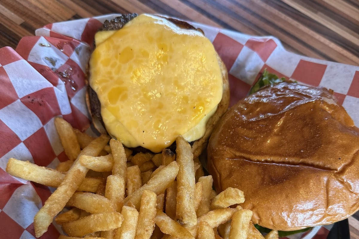Hungry Bear Cafe, Groveland, CA