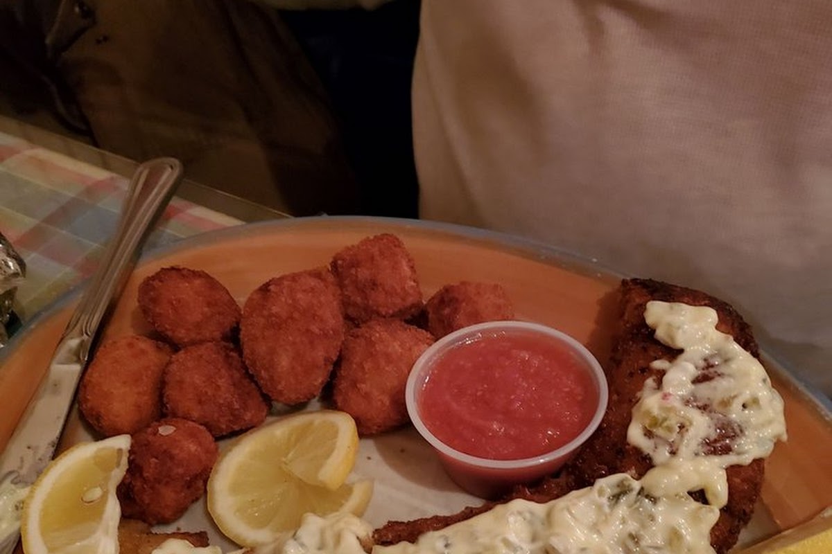 Harold's Restaurant and Lounge, Gloversville, NY