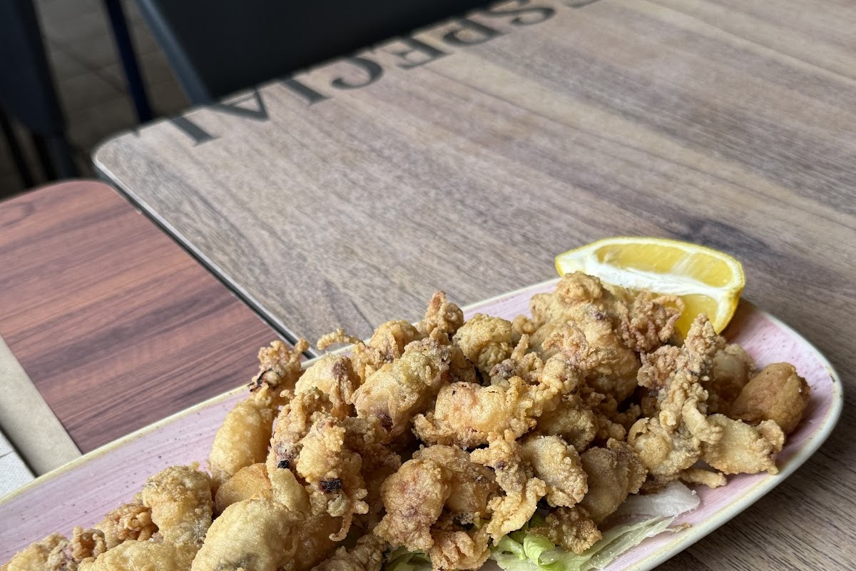 Morena (bar, cerveceria, restorante, pizzeria)