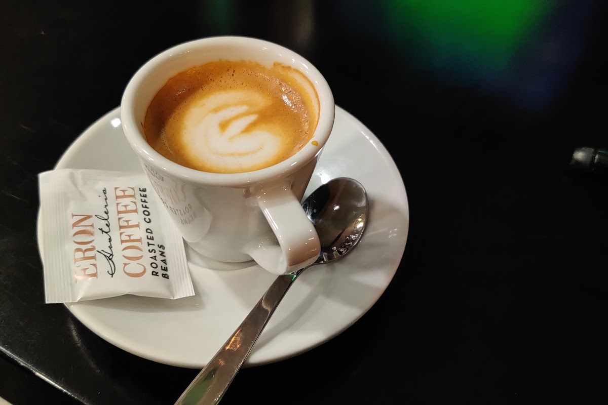 Golden café