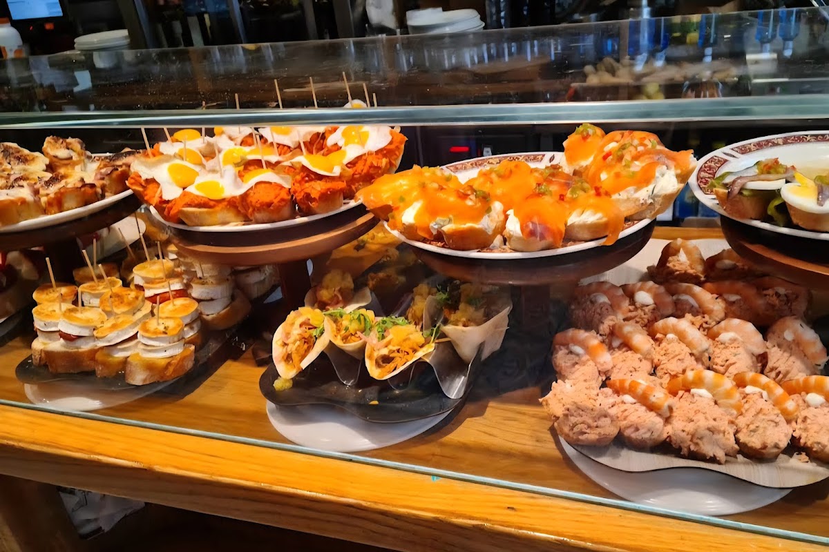 meson Portaletas. Buenos pinchos.