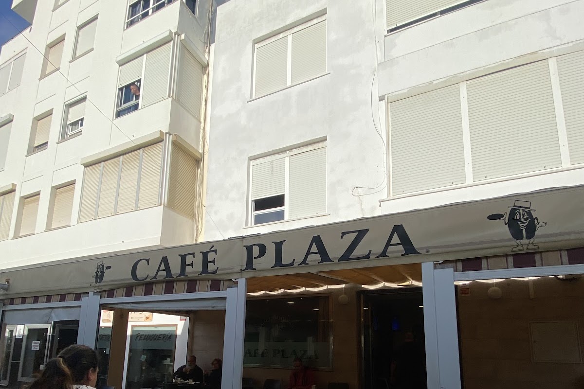 Café Plaza