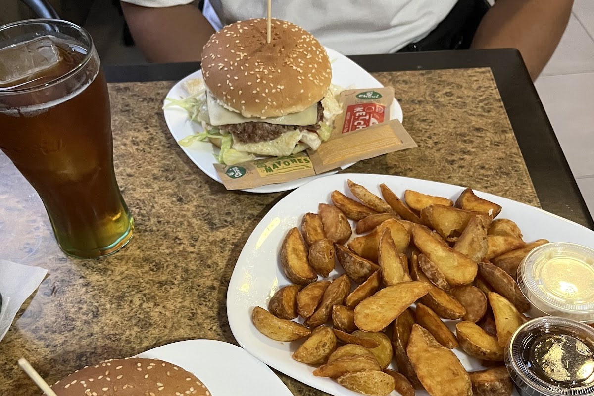 Bar - Hamburguesería Tenaguillo
