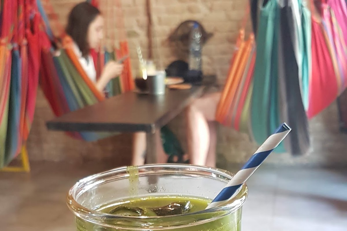 Hammock Juice Station