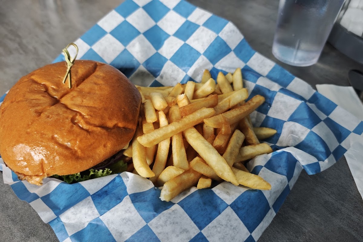 Elise's Eatery