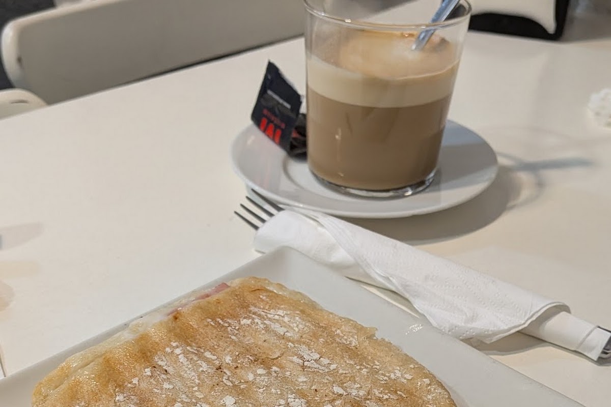 Cafè Mos