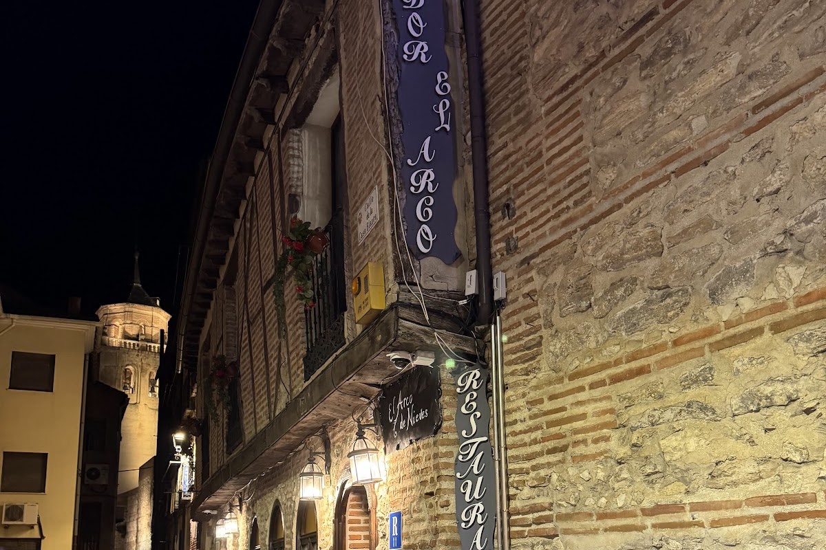 Asador Restaurante El Arco, Arévalo