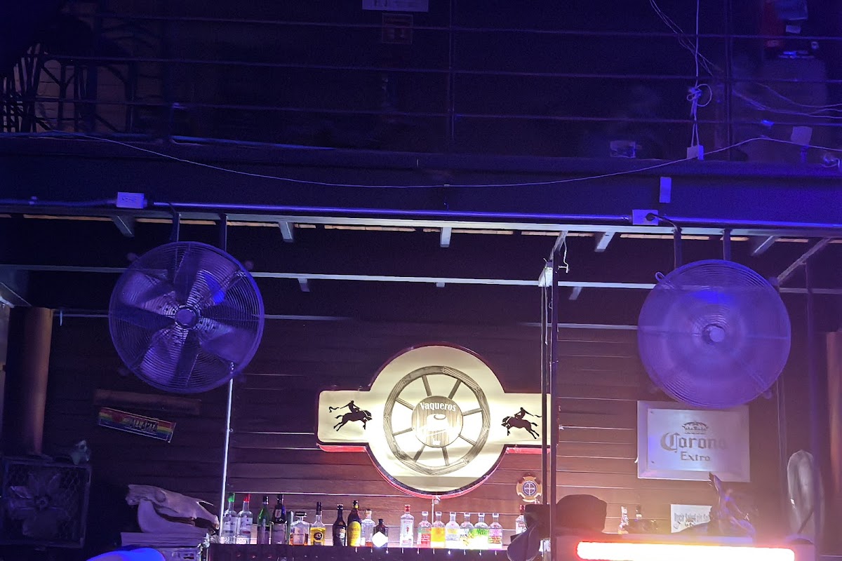 Vaqueros Bar