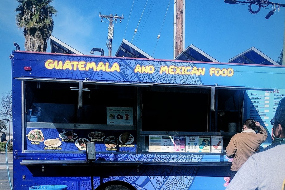 Venta de Antojitos y Hamburgesas