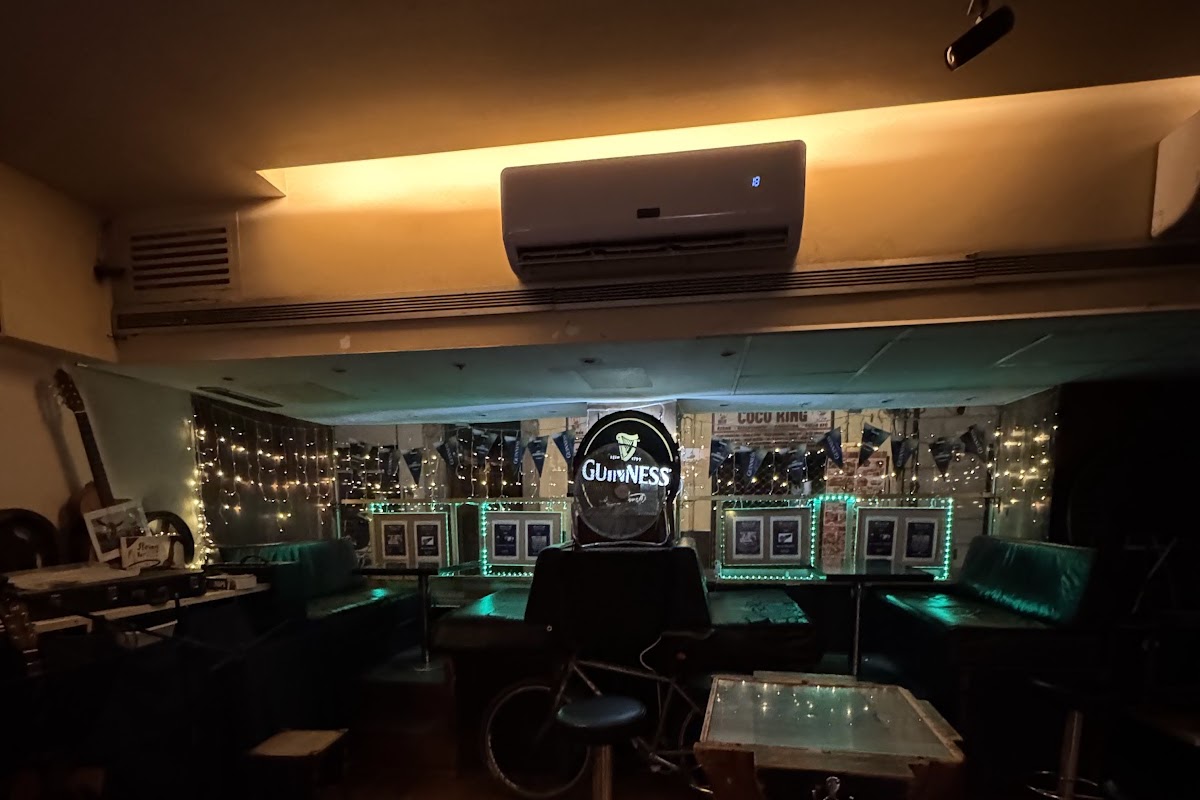 Daly's Pub