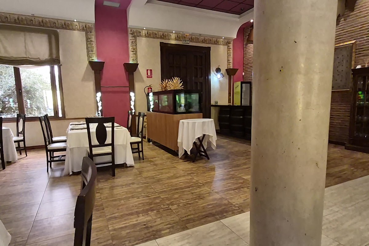 Restaurante Bodega El Mesto