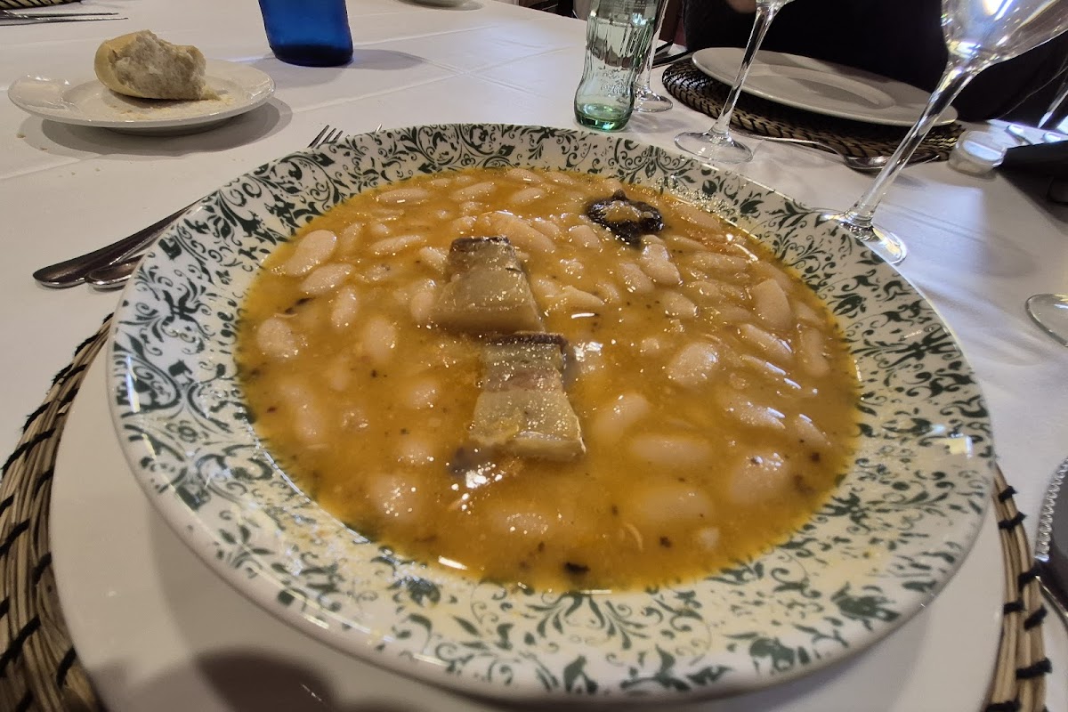 Restaurante Bodega El Mesto