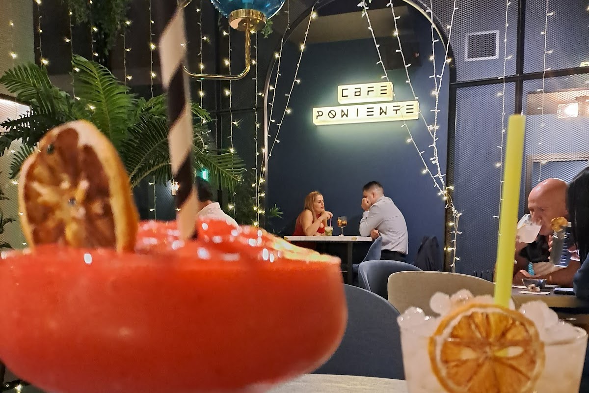 Café Poniente