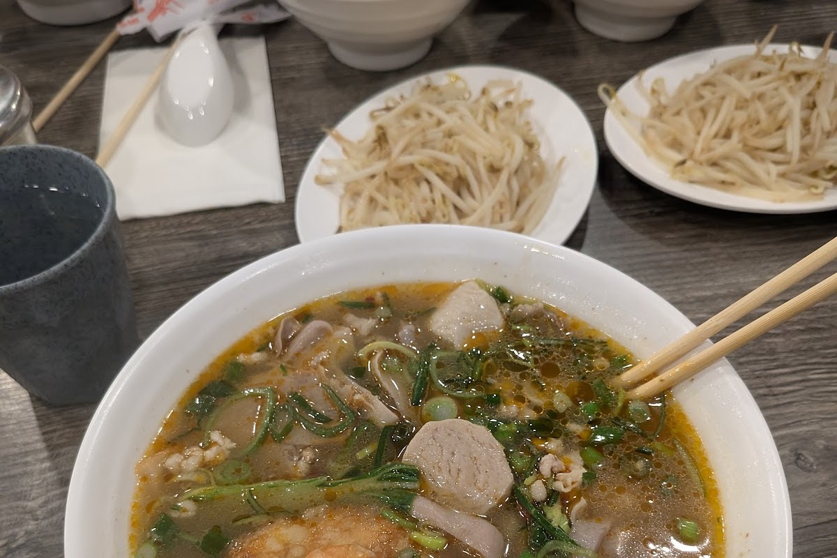 Mai Phát Mì Gia, Westminster, CA