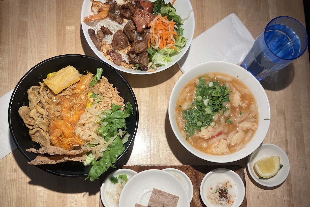 Quán Hỷ Restaurant