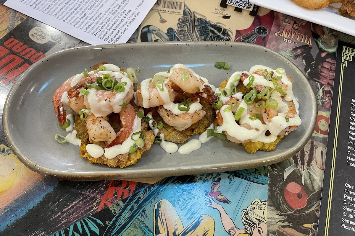 Morenas Latin Bar & Grill