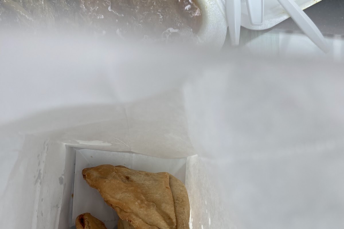 Tandoori Chicken & Roti Hut