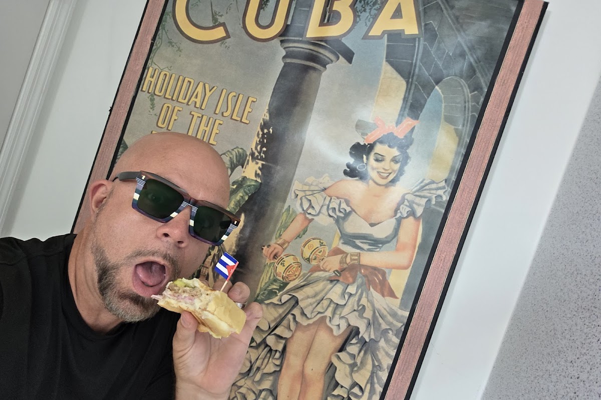 Mr.Quesitos- Cuban pizza and sandwiches., Orlando, FL