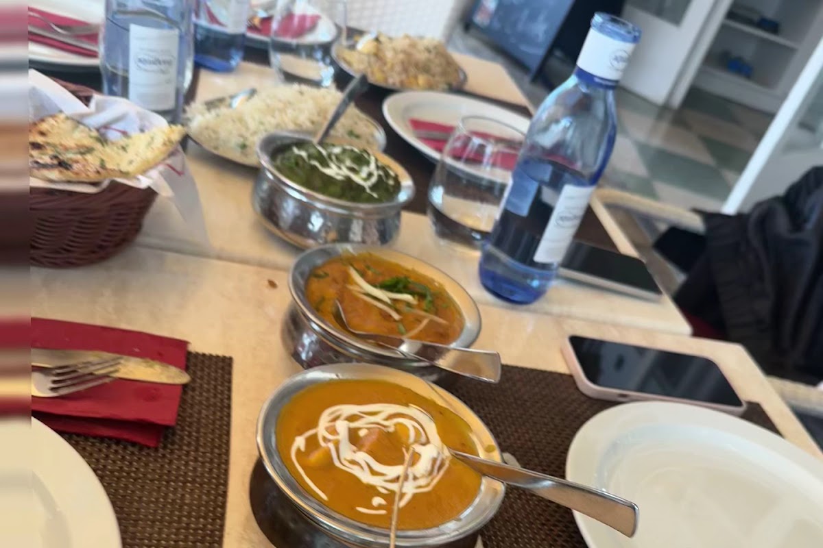 Taj Mahal Curry House