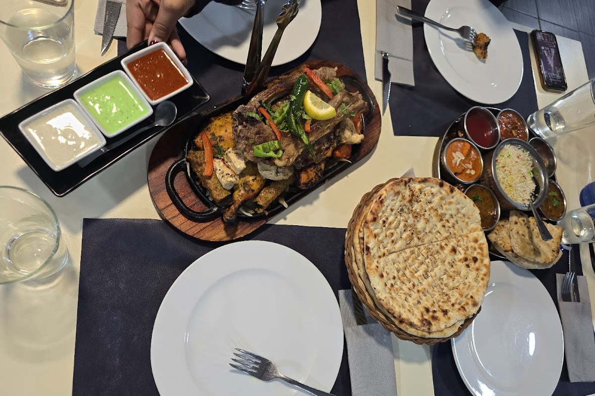 AL NAYAB HALAL RESTAURANTE, Girona, Spain