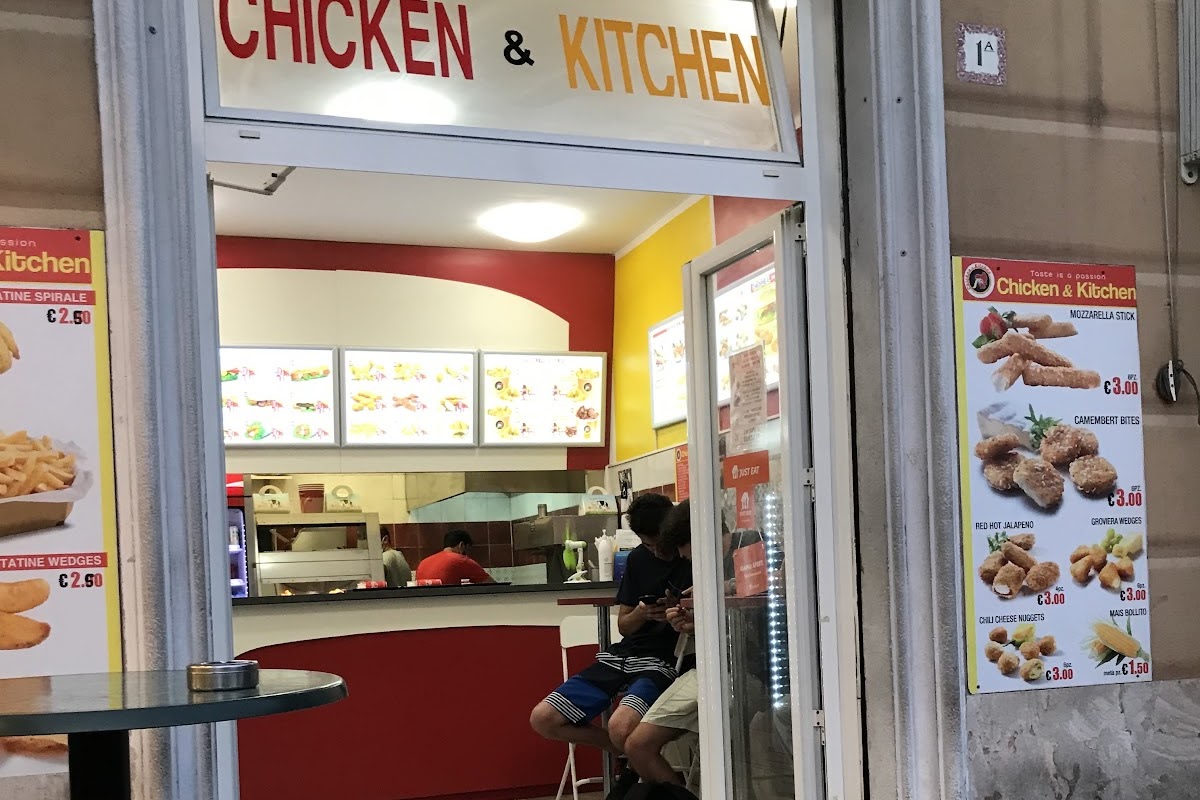Chicken & Kitchen