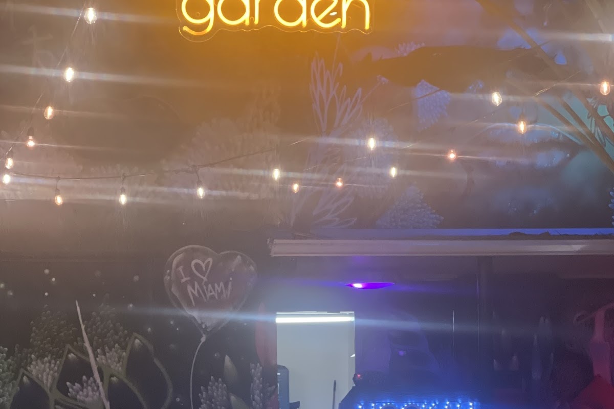 Hookah bar at Aura, Miami Beach, FL