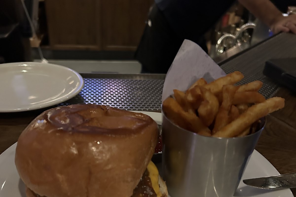 Park Avenue Tavern