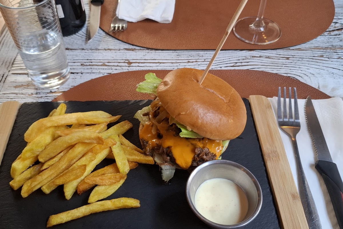 Hamburguesería Alas Brasas