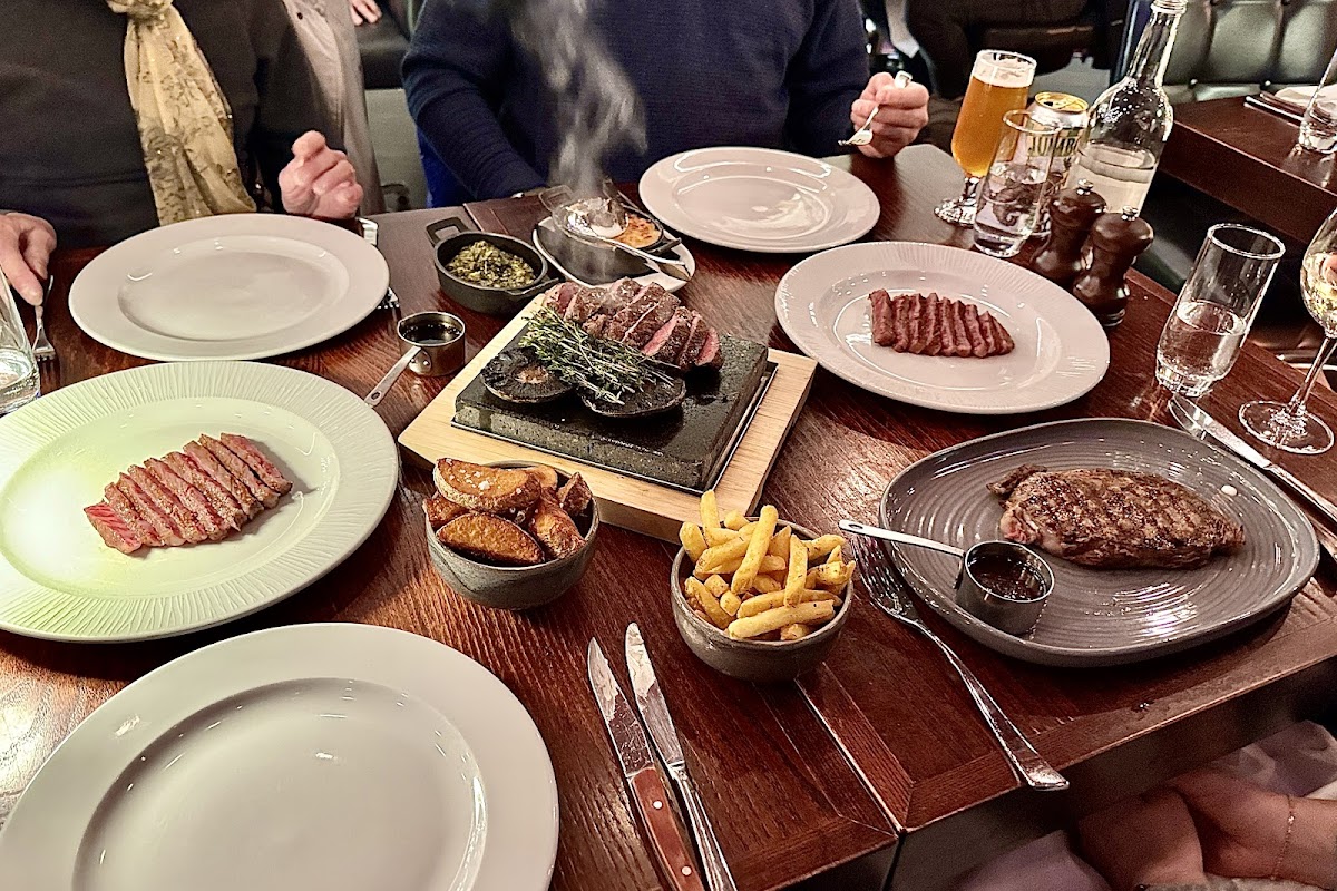 Heliot Steak House