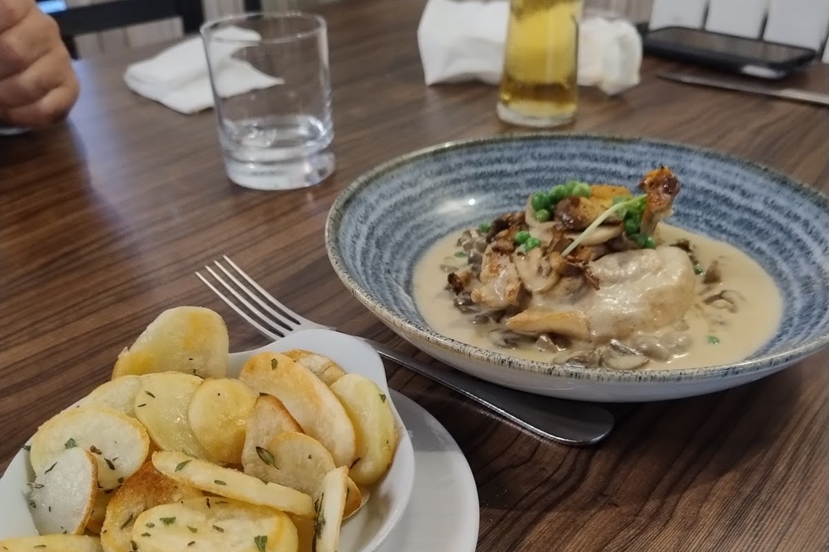 Escape Restaurant & Bar