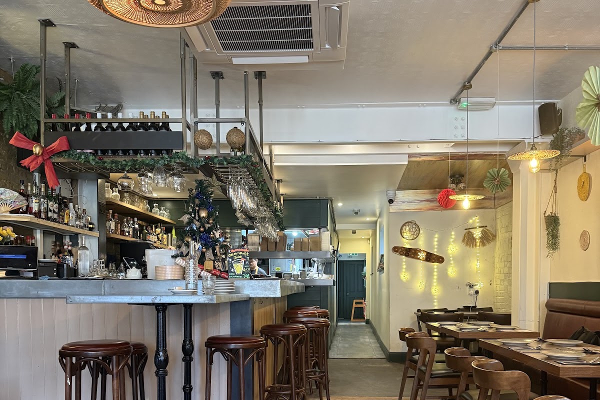 Turo Turo - Filipino Bar & Grill