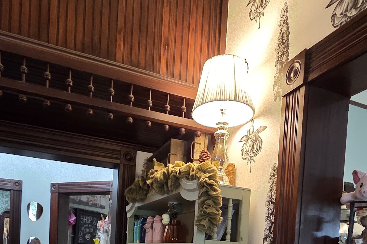 Farmhouse Coffee and Treasures, Argyle, TX
