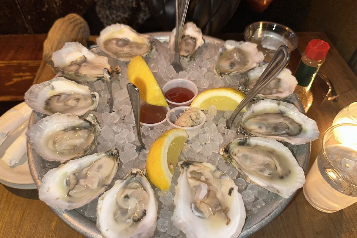 Dorlan's Tavern & Oyster Bar