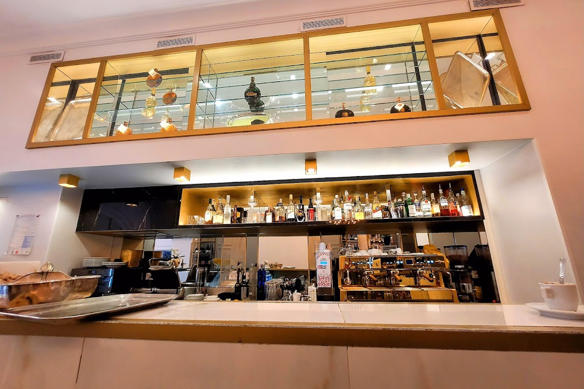 Pica bar