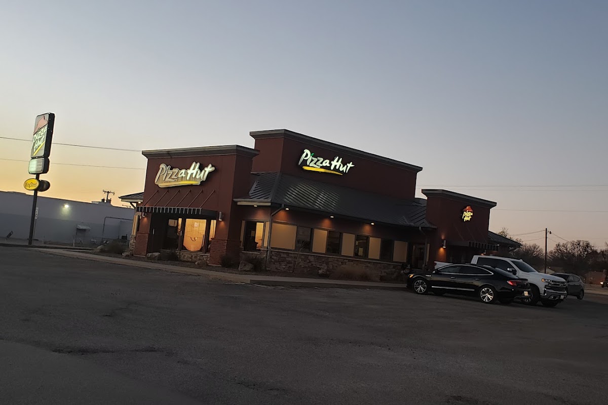 Pizza Hut, Iowa Park, TX
