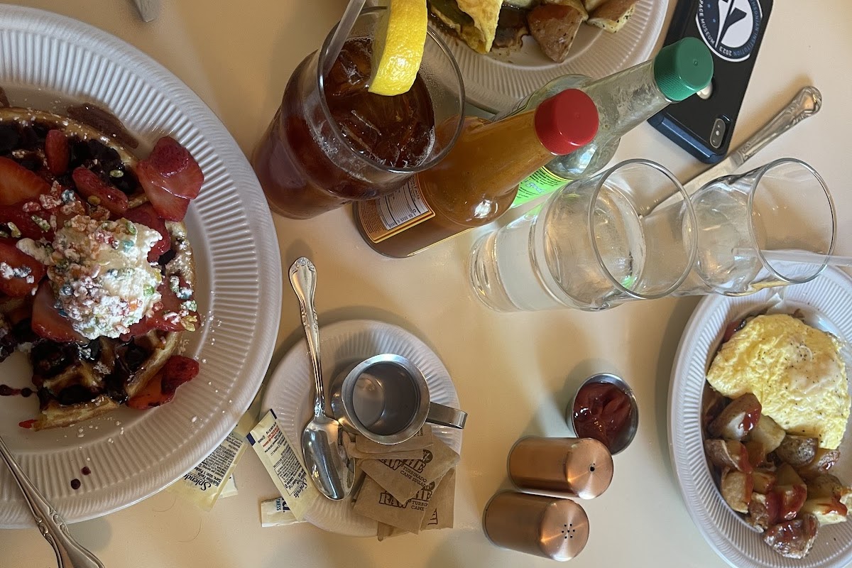 Deja Vu Breakfast Company