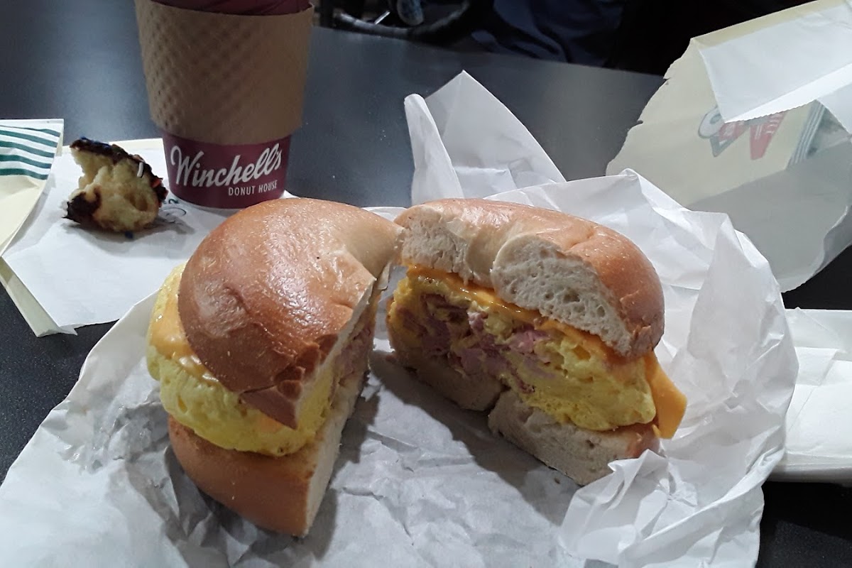 Winchell's Donut House, North Hills, CA