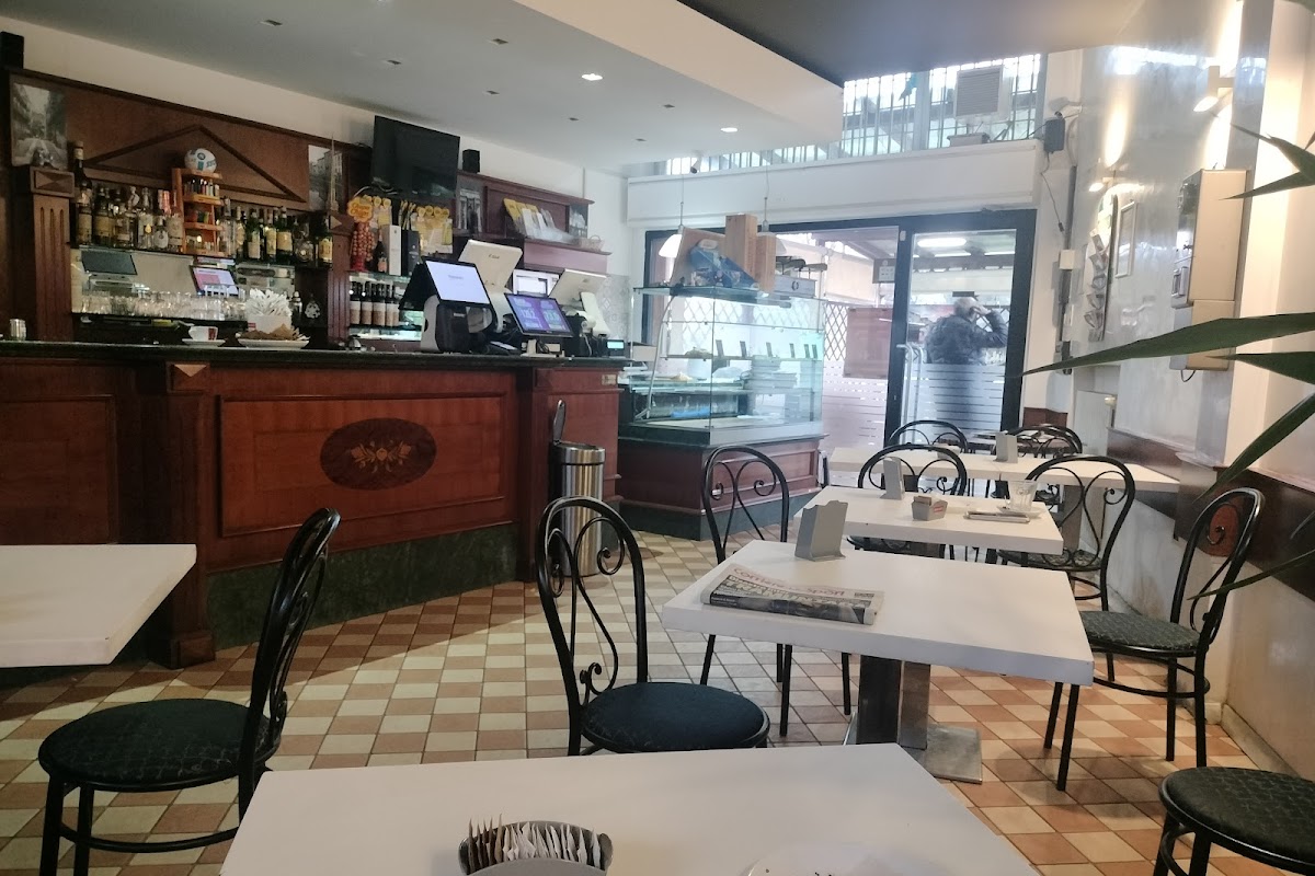 Bar Morona, Trezzano sul Naviglio
