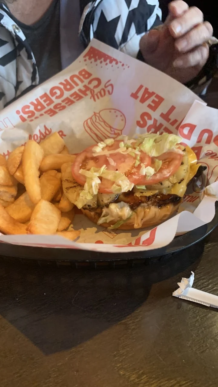 Las mejores hamburguesas de Latham — 10 clasificados