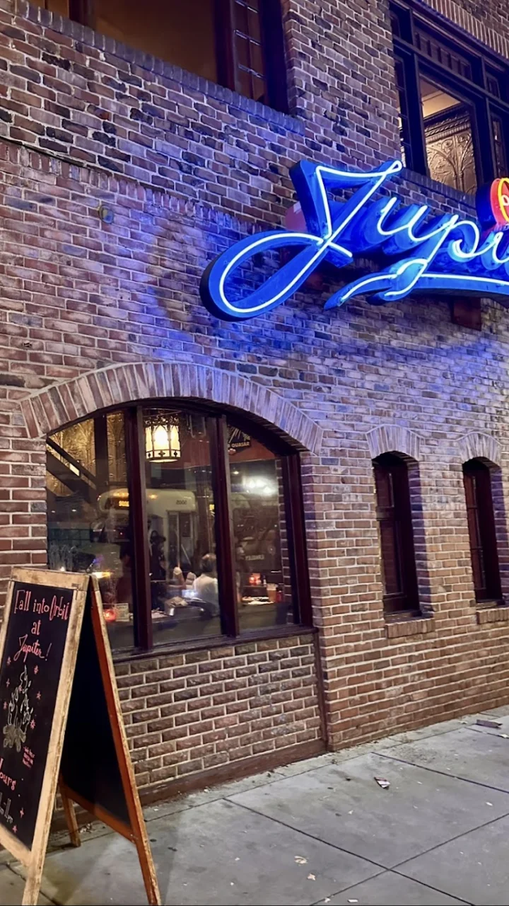 Los mejores restaurantes con delivery en Berkeley — 200 opciones