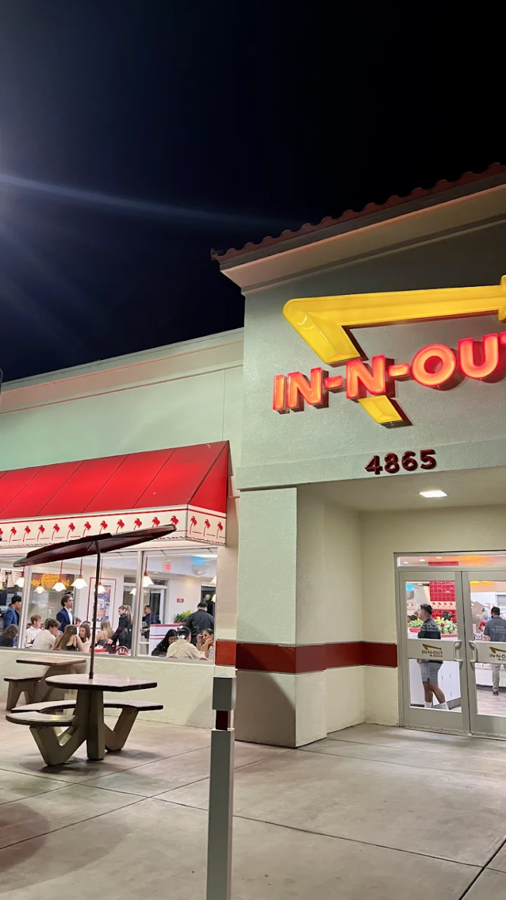Comer bien y barato en Goleta: guía con precios reales