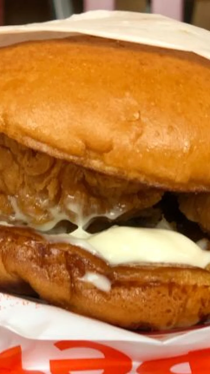 Popeyes Signature Dishes
