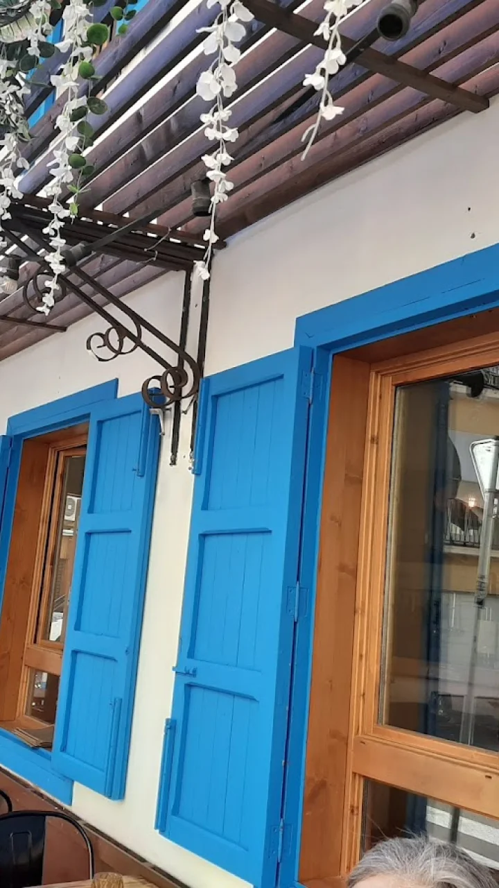 Vive Ventuno Bar Italiano