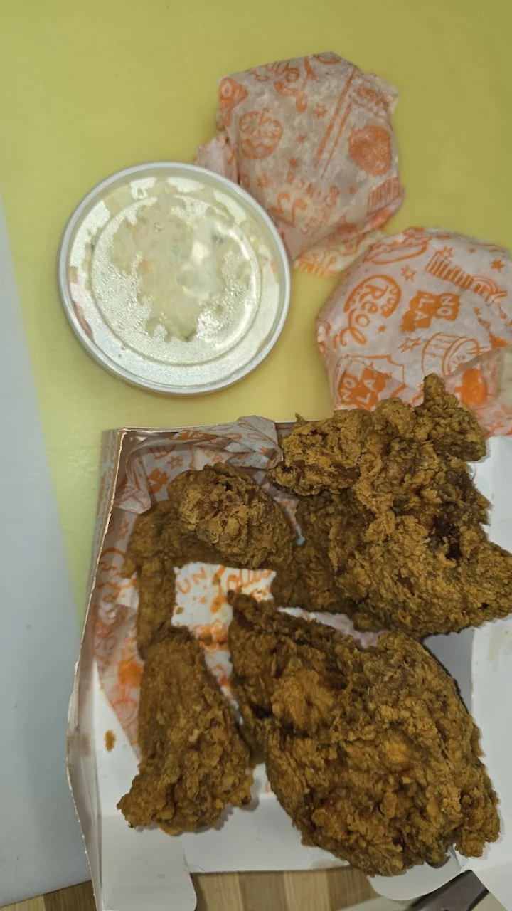 Popeyes Signature Dishes