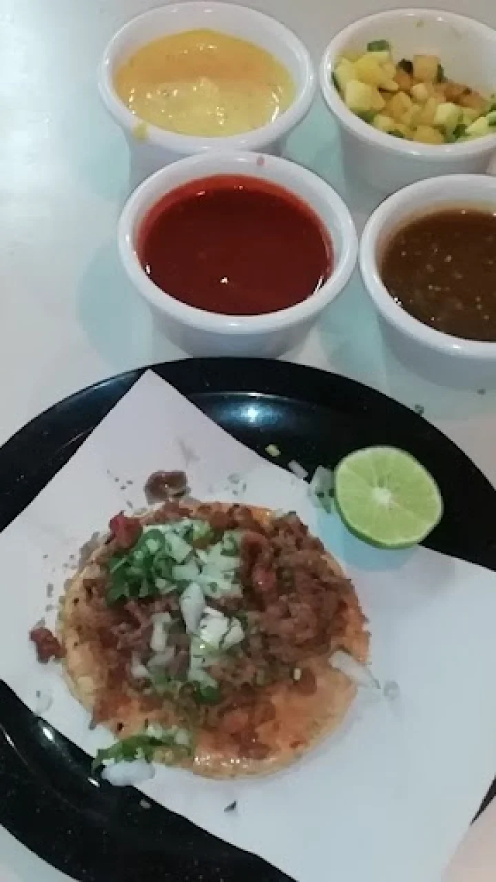 Dónde comer mexicano en Morelia: 30 opciones reales